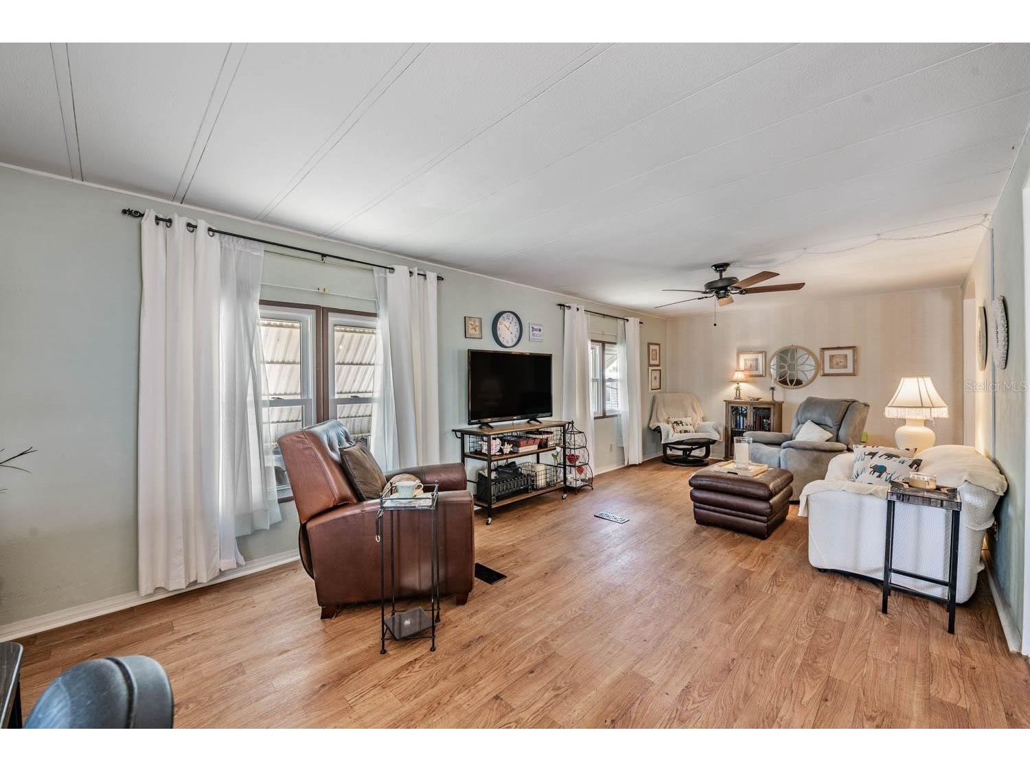 7203 El Meyers Street Zephyrhills FL 33541 TB8505916 image15