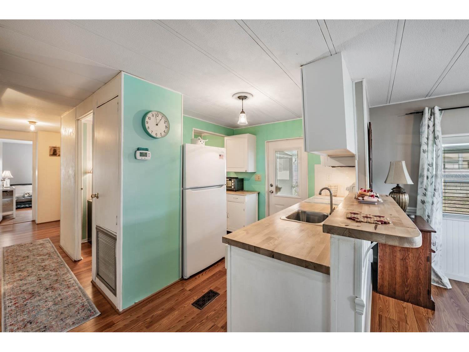 7203 El Meyers Street Zephyrhills FL 33541 TB8505916 image8
