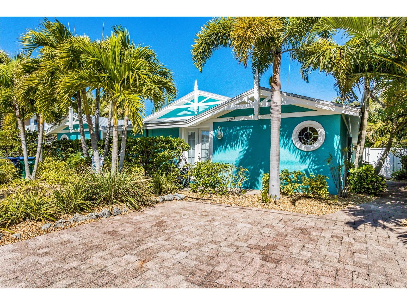 7203 Gulf Drive Bradenton Beach FL 34217 A4672570 image1