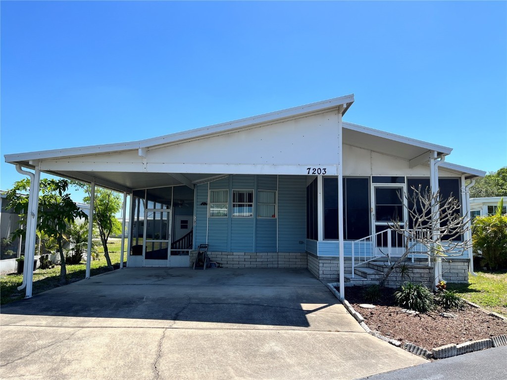 7203 Mount Essex Drive NE #515 Saint Petersburg FL 33702 U8237770 image1