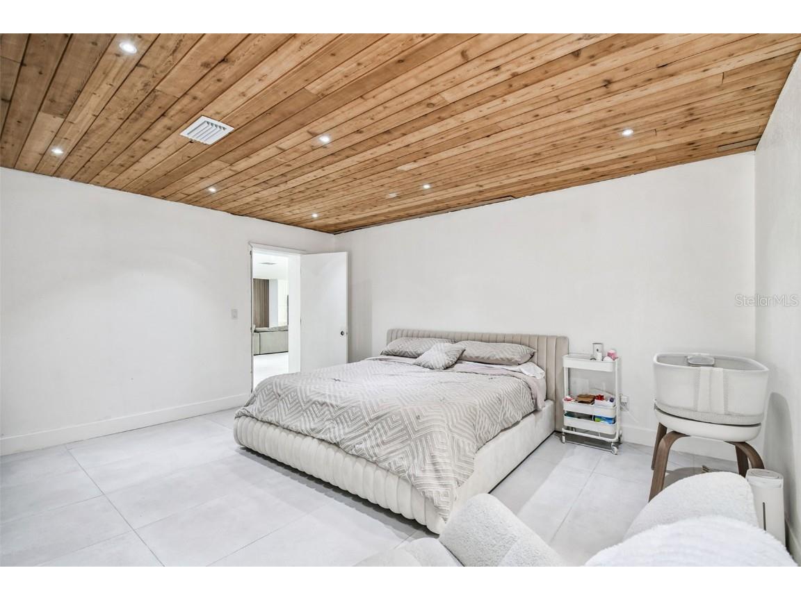 7204 Branchwood Court Tampa FL 33615 TB8447709 image18