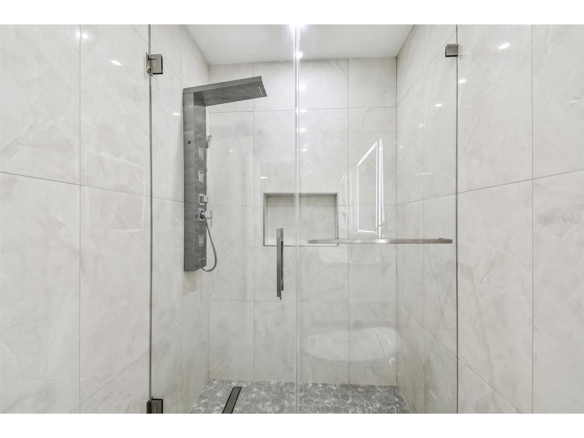 7204 Branchwood Court Tampa FL 33615 TB8447709 image26