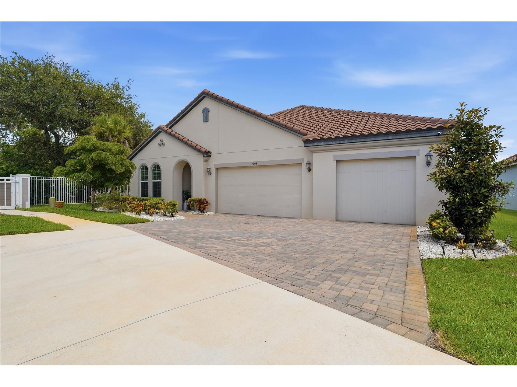 7204 Great Egret Boulevard Sarasota FL 34241 TB8513840 image1