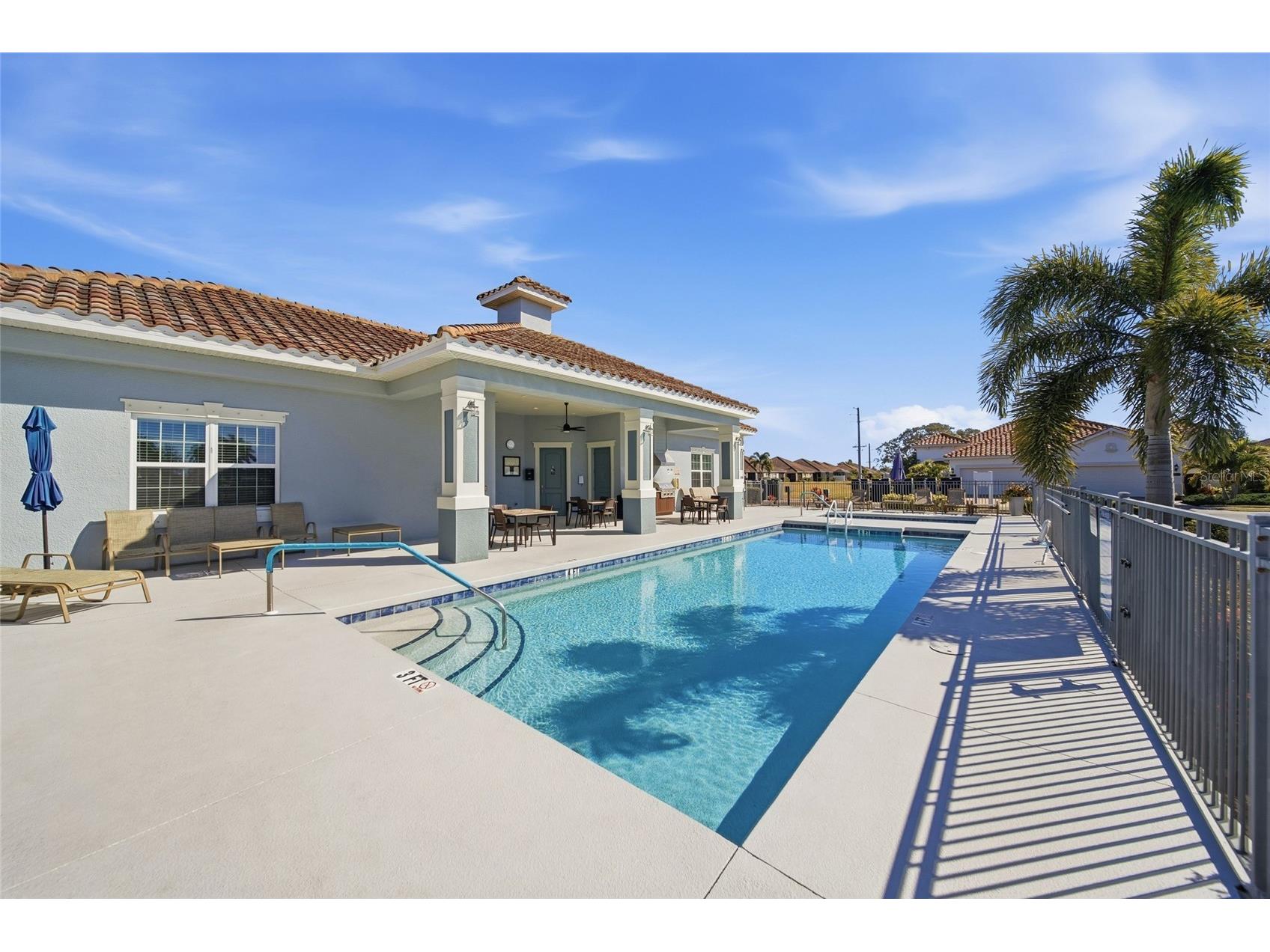 7205 Costa Bella Drive Bradenton FL 34209 W7882948 image5