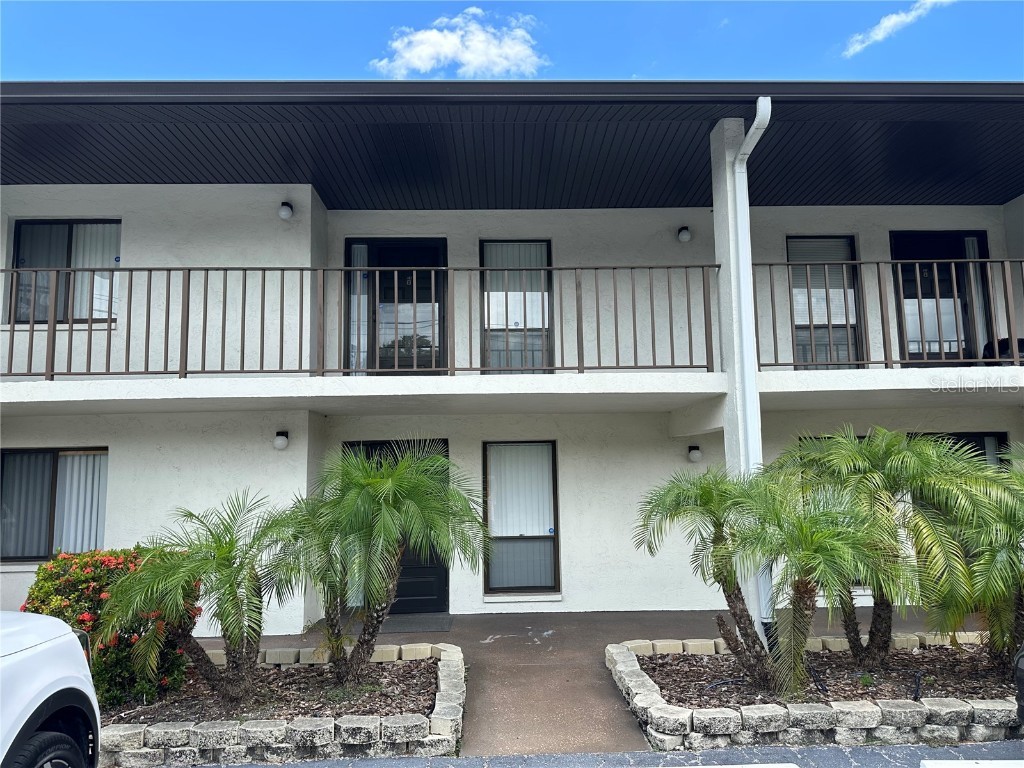 7205 Curtiss Avenue #2B Sarasota FL 34231 A4615780 image1