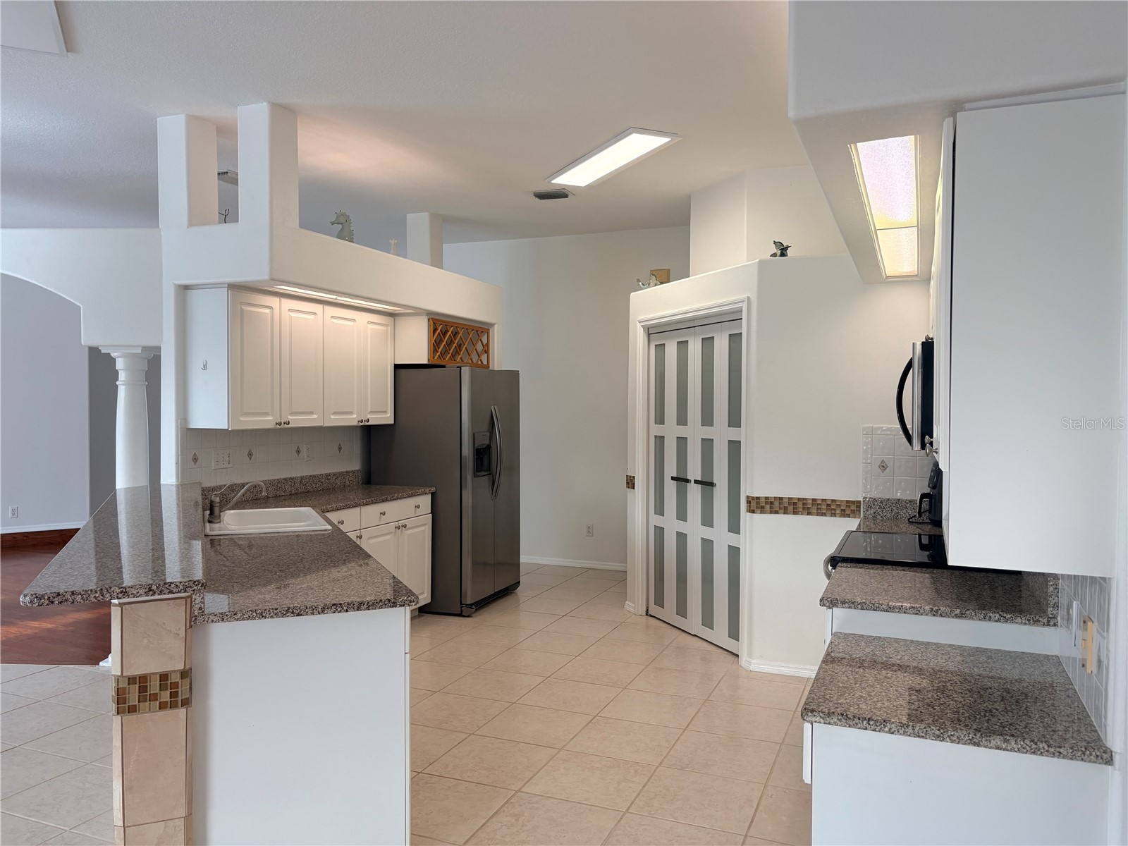 7207 39th Lane E Sarasota FL 34243 A4684258 image10