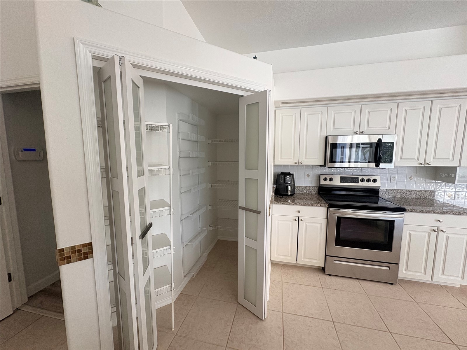 7207 39th Lane E Sarasota FL 34243 A4684258 image12