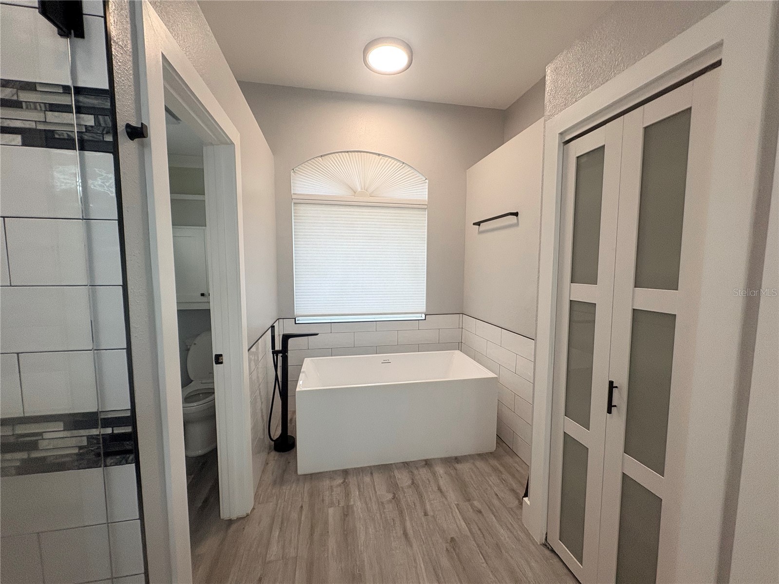 7207 39th Lane E Sarasota FL 34243 A4684258 image20