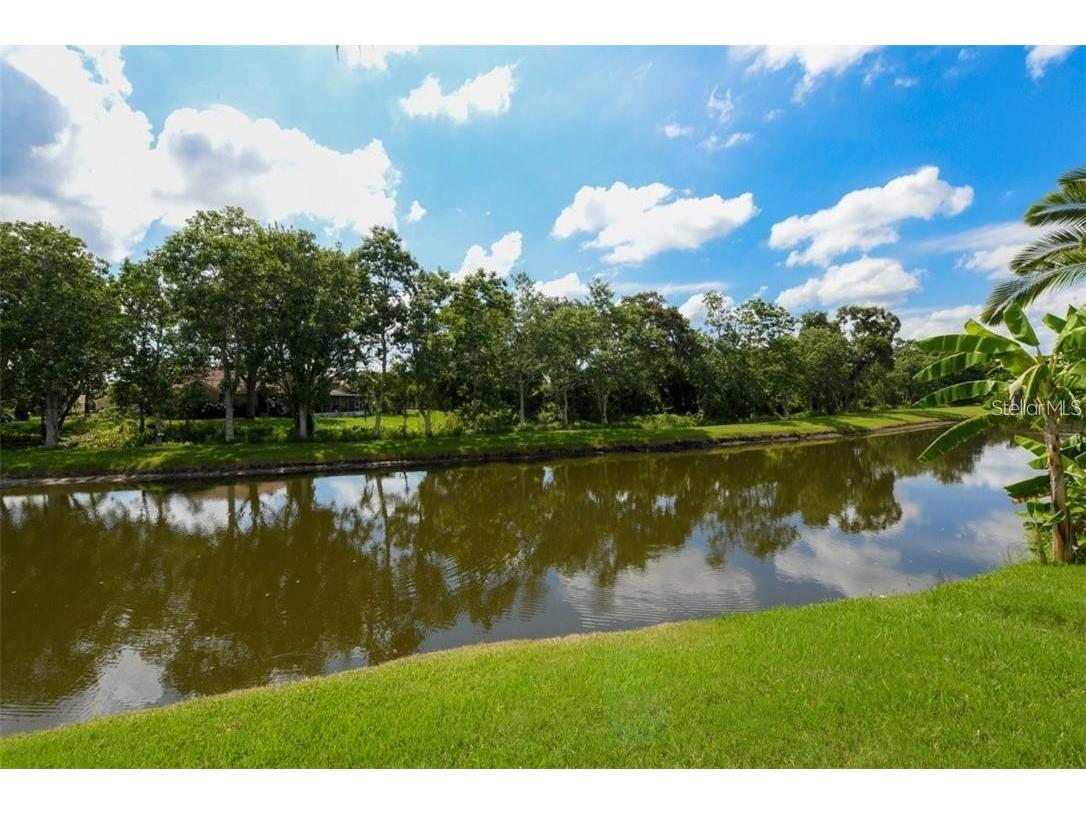 7207 39th Lane E Sarasota FL 34243 A4684258 image7