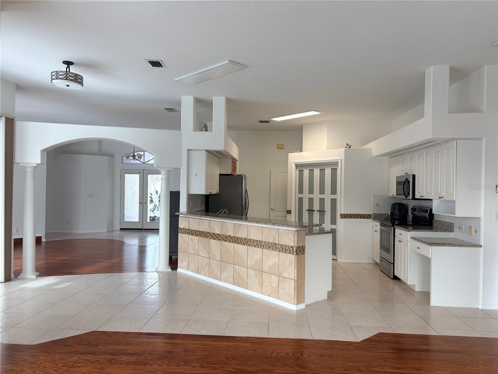 7207 39th Lane E Sarasota FL 34243 A4684258 image9