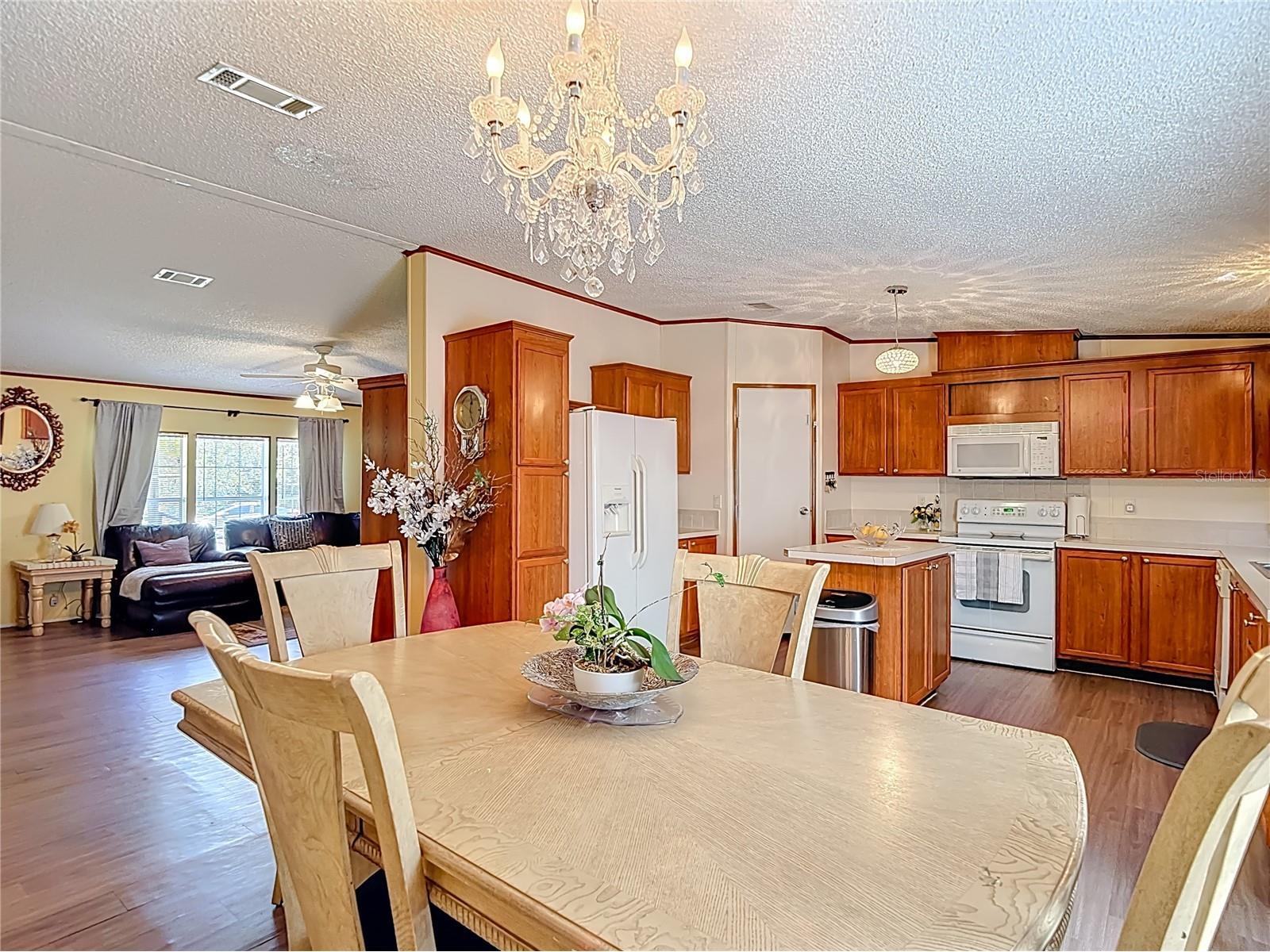 7207 50th Avenue S Tampa FL 33619 TB8500365 image14