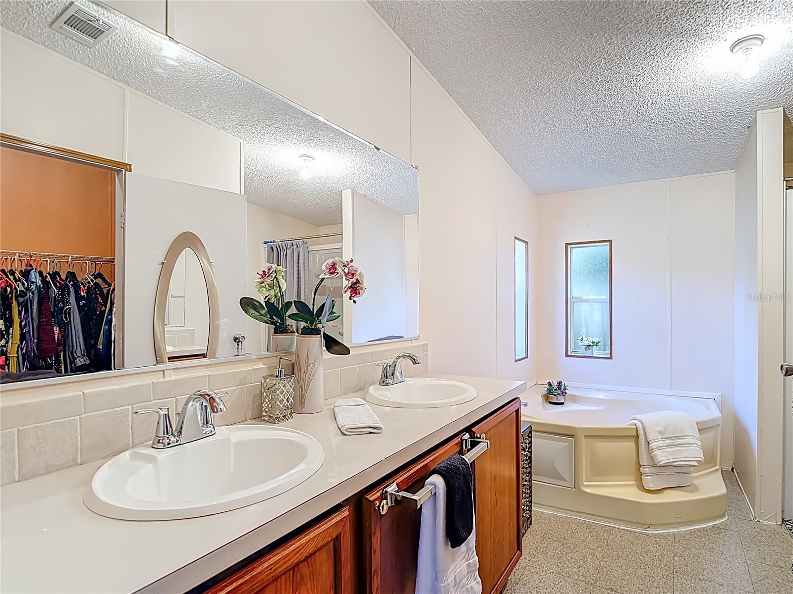 7207 50th Avenue S Tampa FL 33619 TB8500365 image35