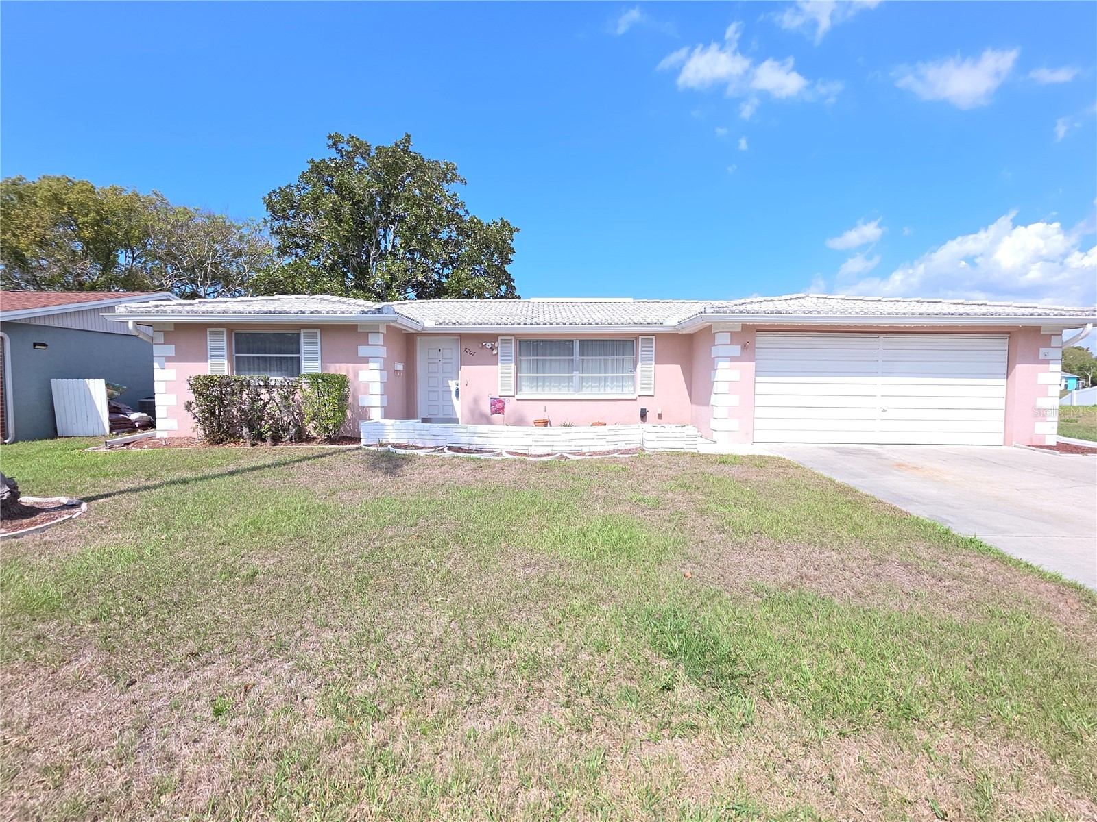 7207 Ashwood Drive Port Richey FL 34668 W7883825 image1