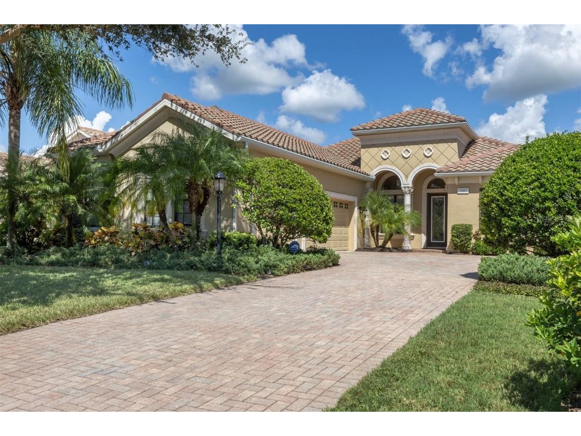 7207 Lake Forest Glen Lakewood Ranch FL 34202 A4583908 image1