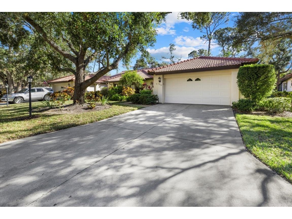 7207 Oak Moss Drive #63 Sarasota FL 34241 A4634387 image1