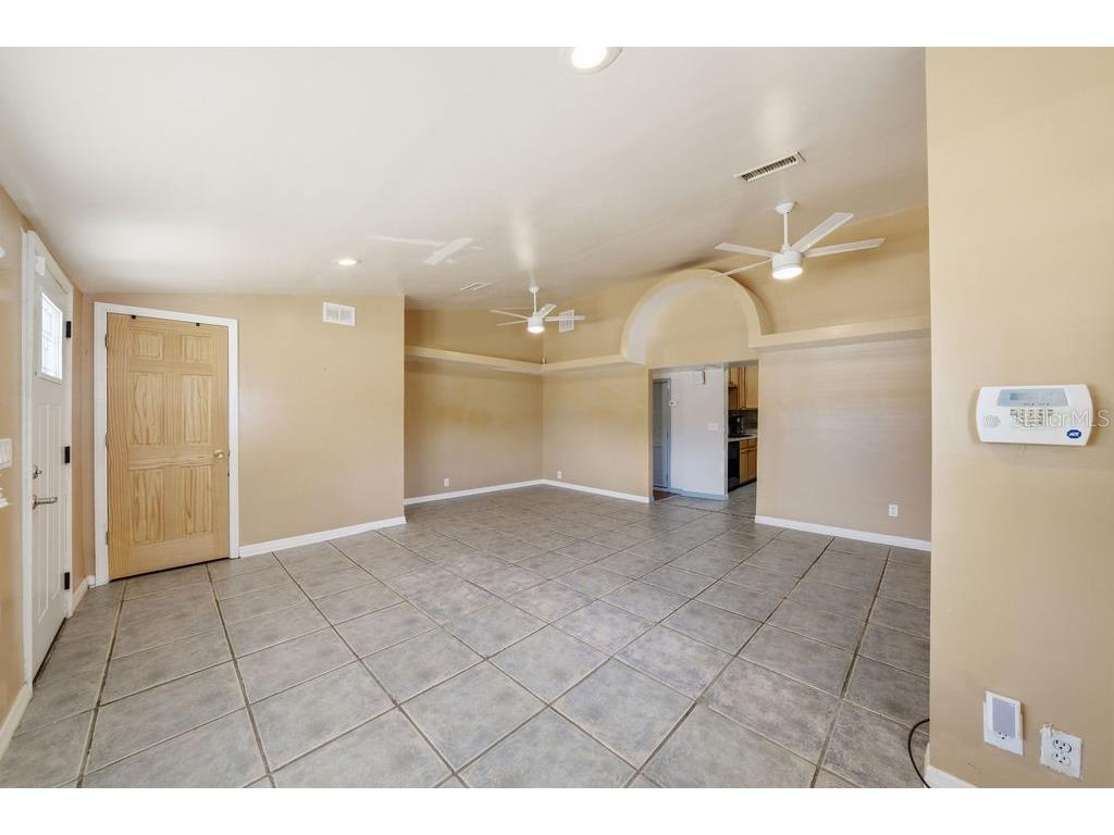 7207 S West Shore Boulevard Tampa FL 33616 A4691401 image3