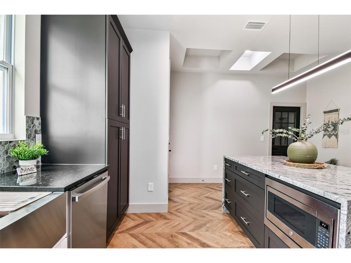 7208 N Glen Avenue Tampa FL 33614 TB8428385 image18