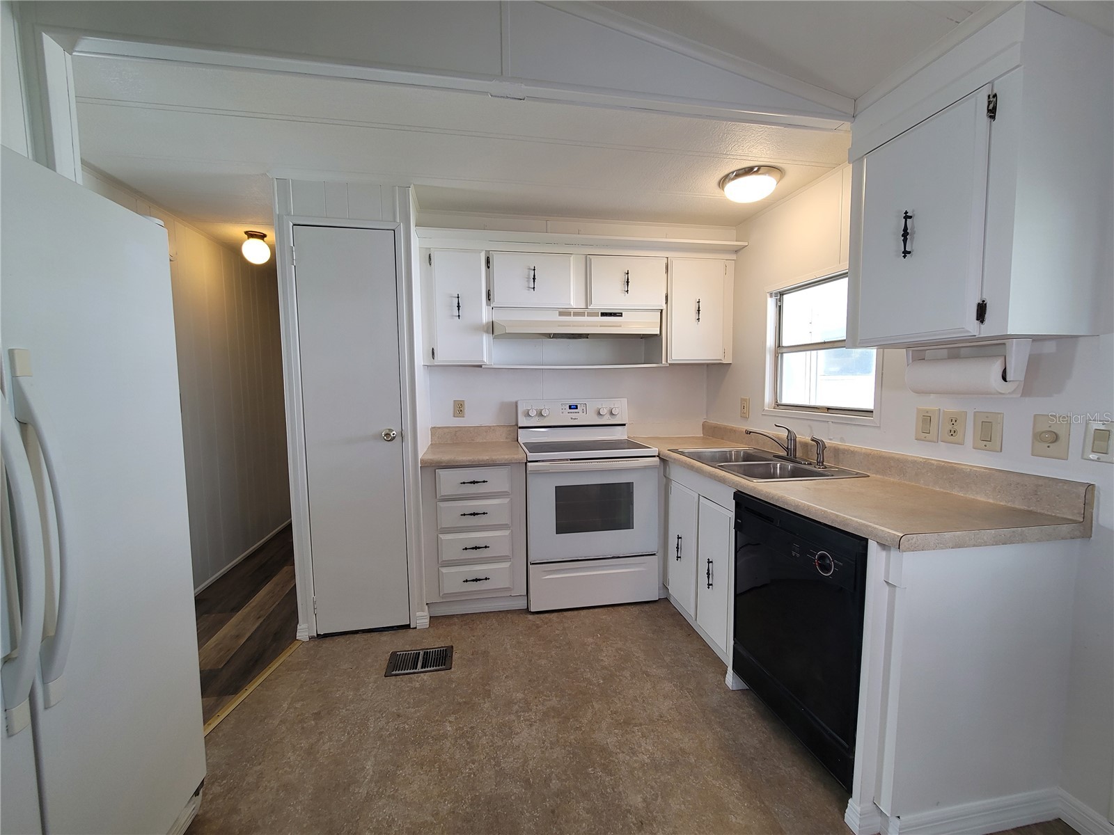 7209 El Meyers Street Zephyrhills FL 33541 TB8470825 image4