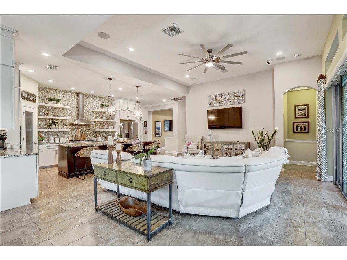 7209 Meeting House Lane Apollo Beach FL 33572 TB8532501 image9