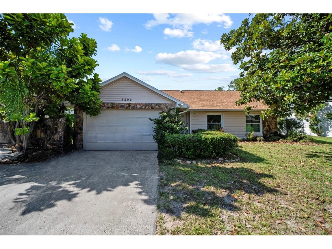 7209 Woodbrook Drive Tampa FL 33625 TB8407966 image1