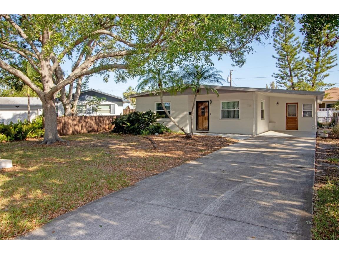 721 75th Avenue N Saint Petersburg FL 33702 TB8369640 image1