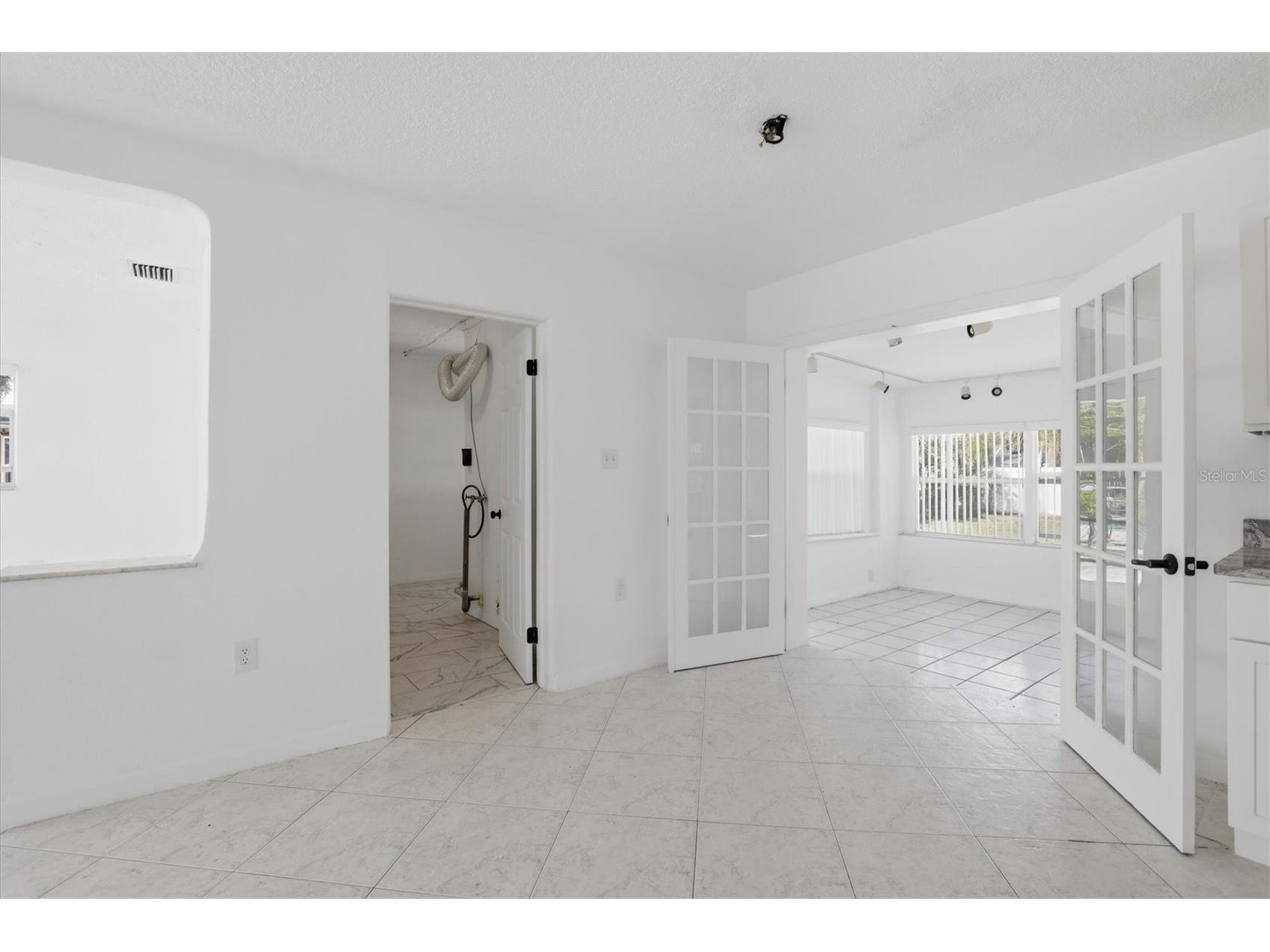 721 Bayshore Drive Tarpon Springs FL 34689 TB8500746 image14