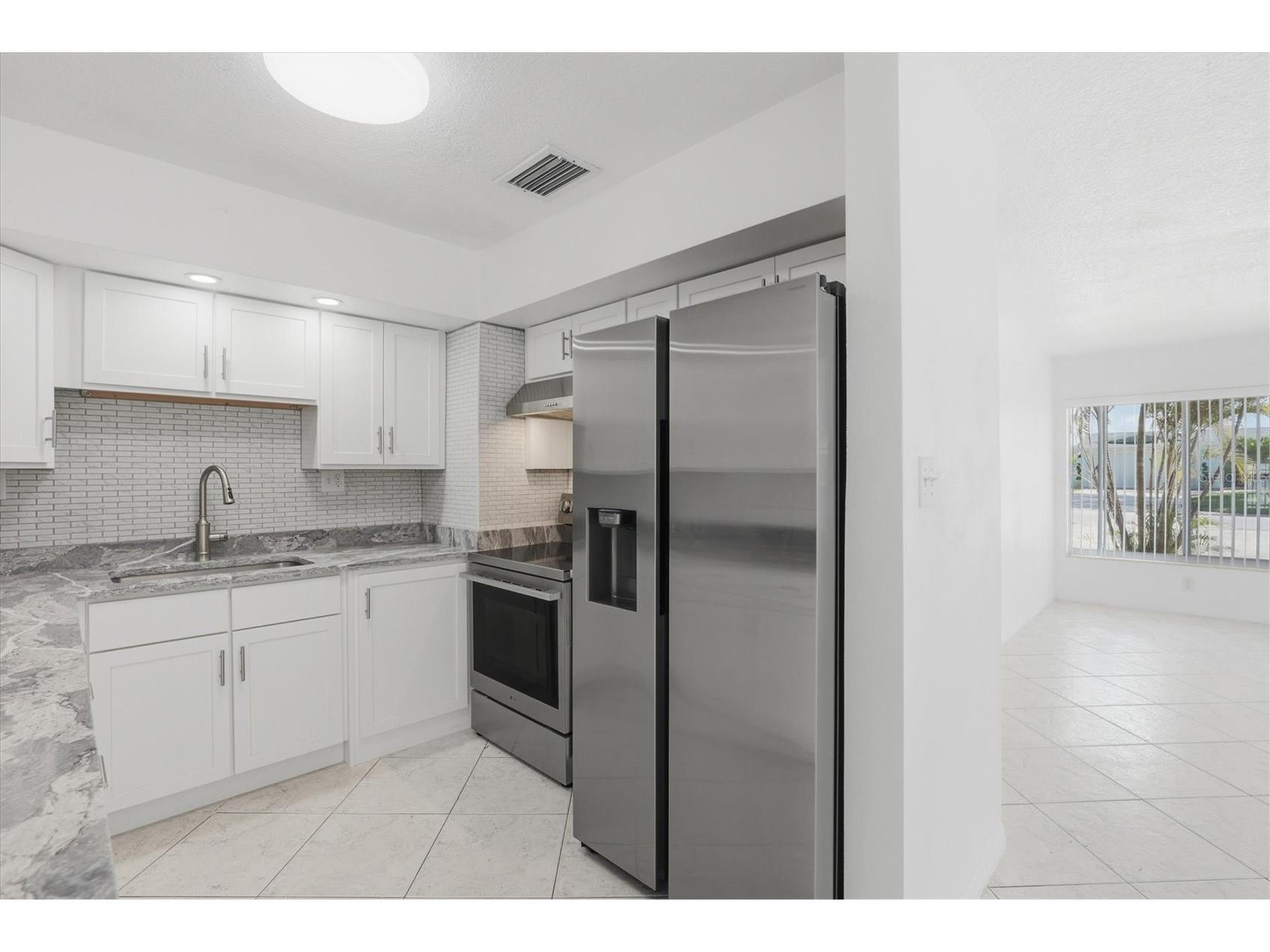 721 Bayshore Drive Tarpon Springs FL 34689 TB8500746 image17