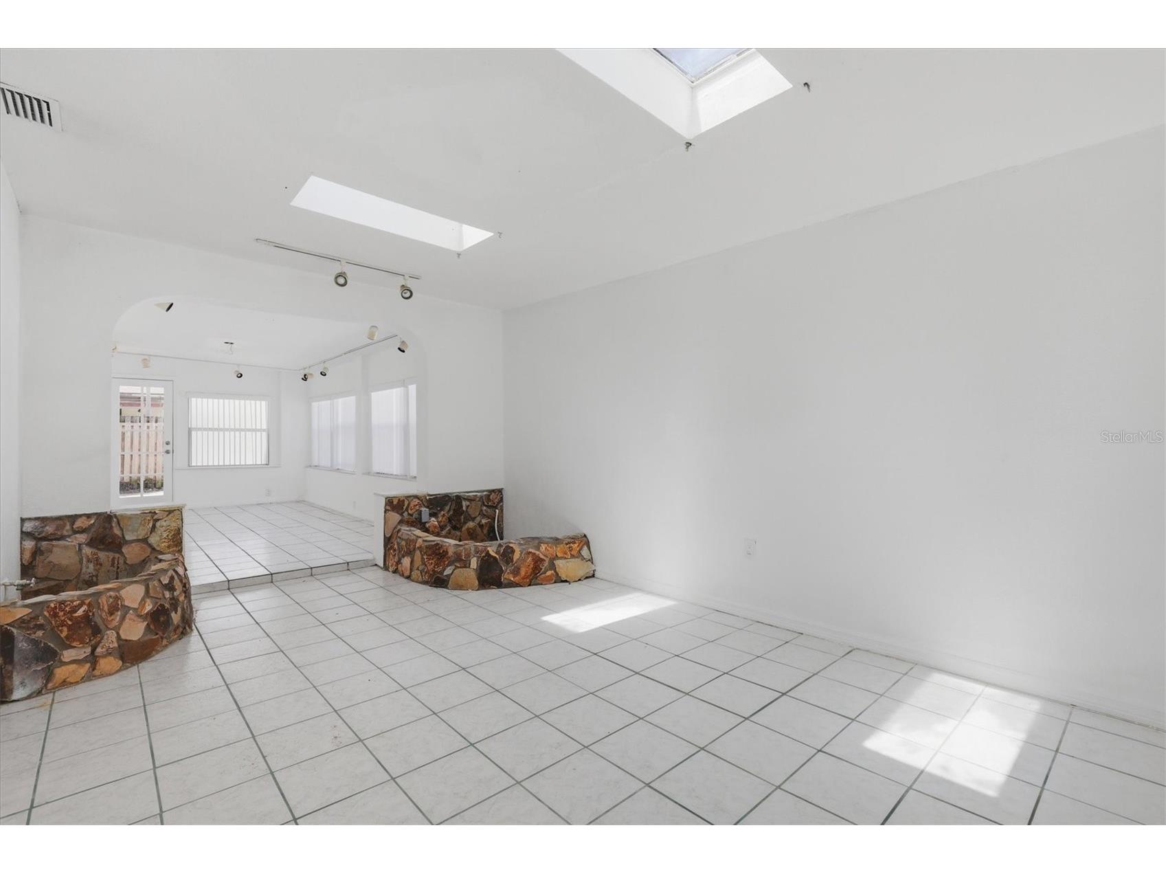 721 Bayshore Drive Tarpon Springs FL 34689 TB8500746 image23