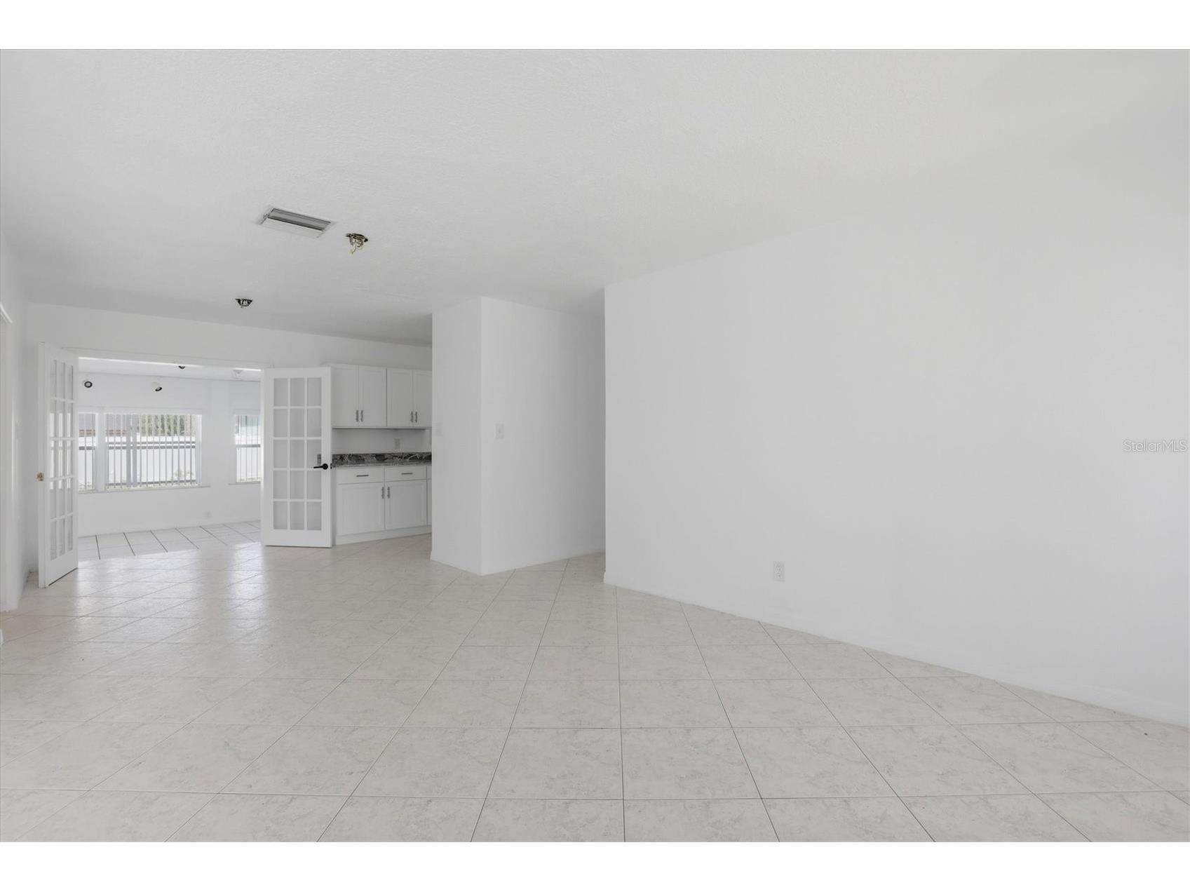 721 Bayshore Drive Tarpon Springs FL 34689 TB8500746 image7