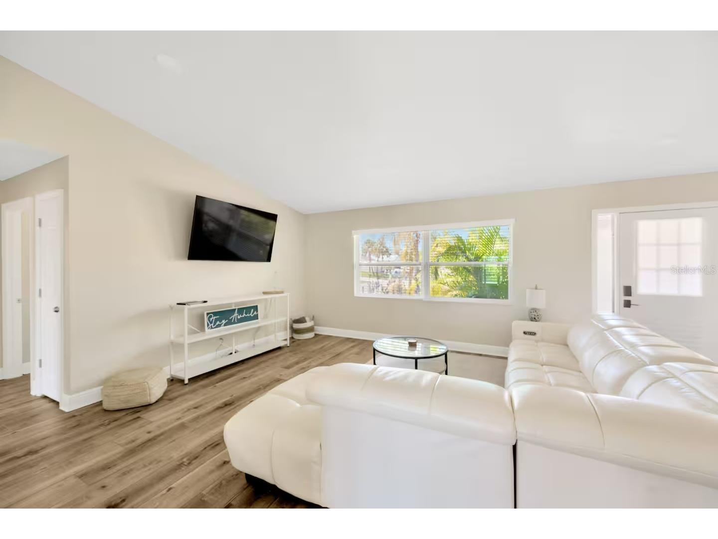 721 Eagle Lane Apollo Beach FL 33572 TB8494549 image8