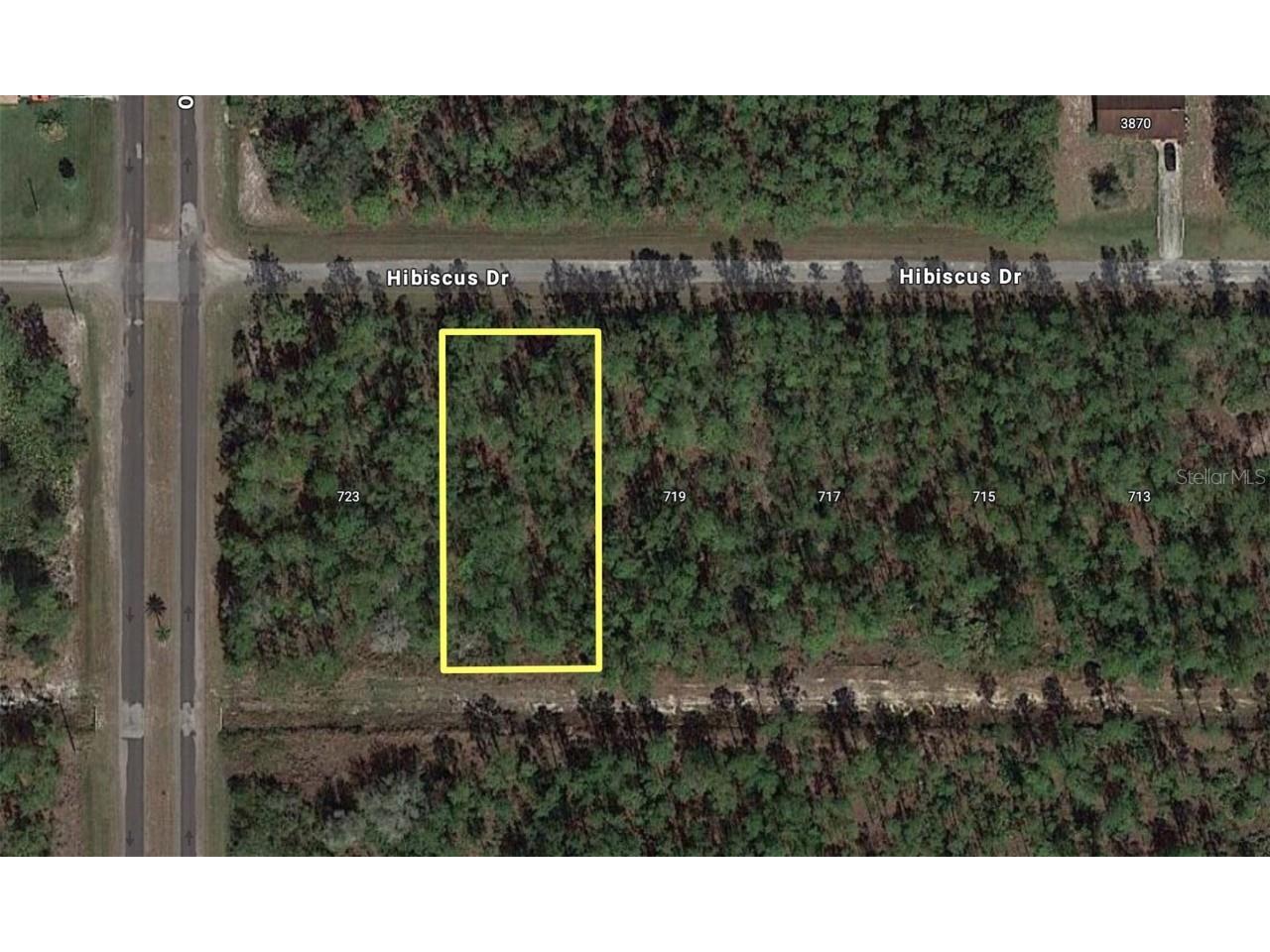 721 Hibiscus Drive Indian Lake Estates FL 33855 - LAKE WALK-IN-WATER T3506318 image1