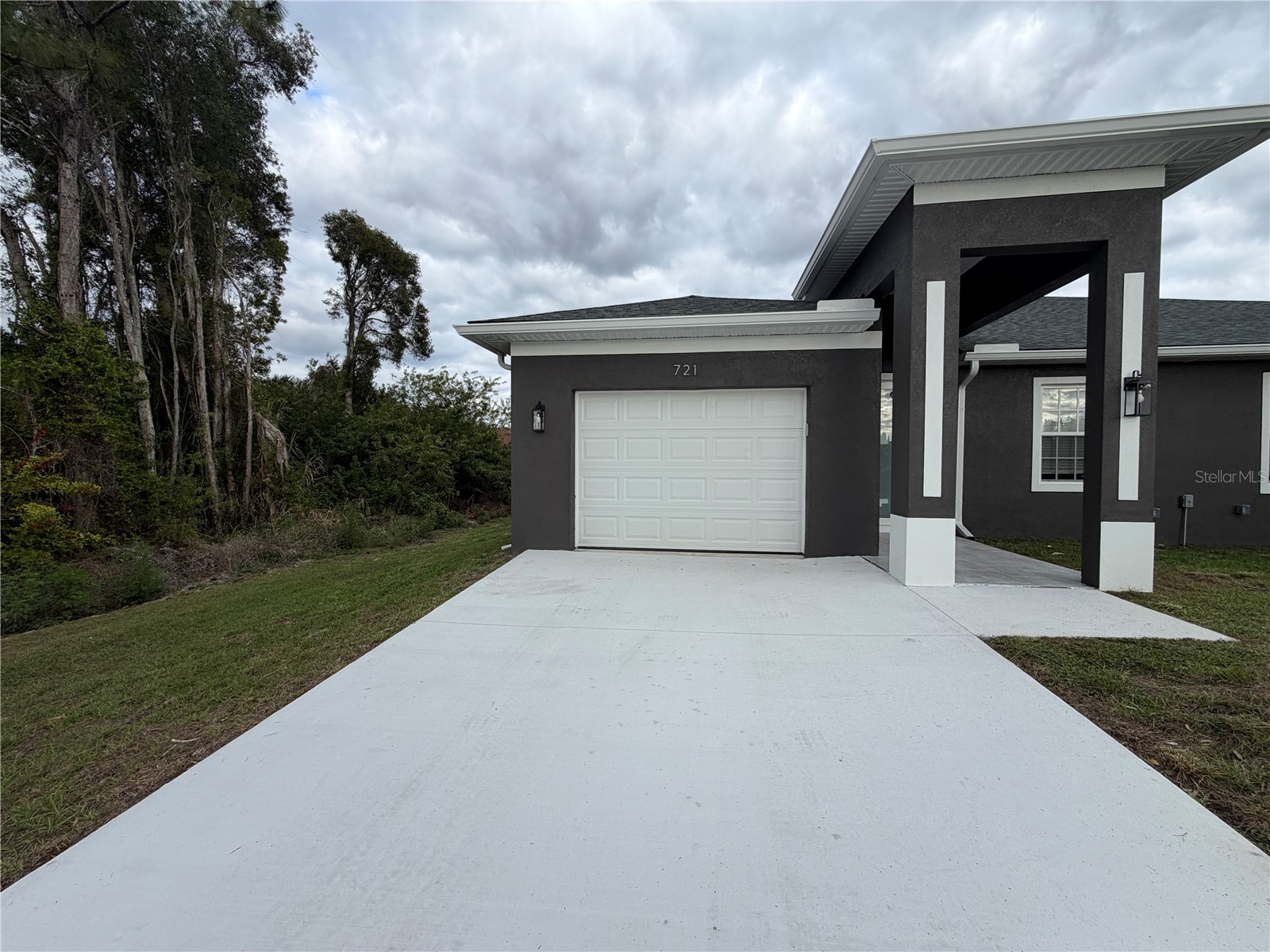 721 Ivan Avenue S Lehigh Acres FL 33973 C7523380 image1