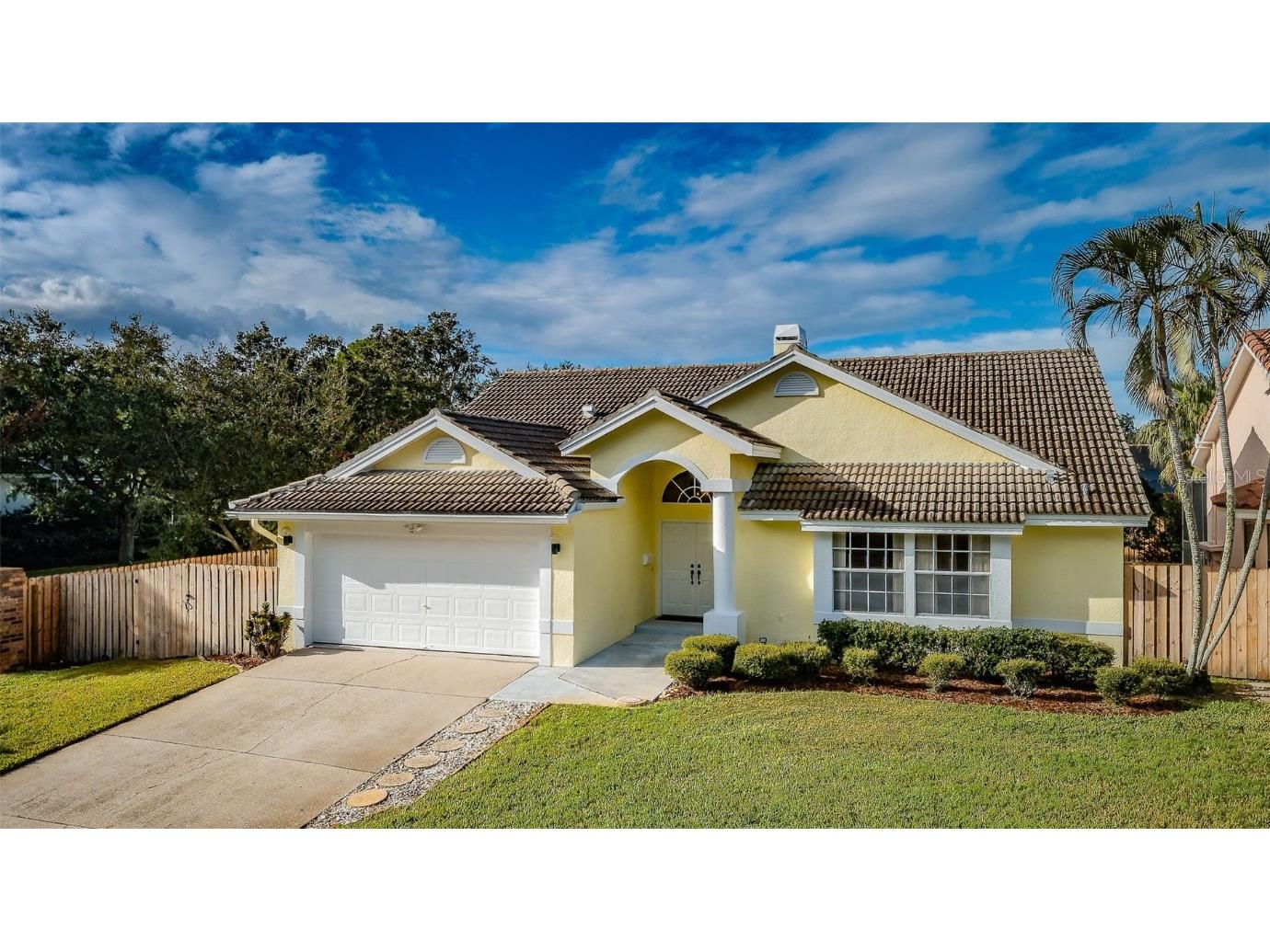 721 Live Oak Avenue NE Saint Petersburg FL 33703 U8182081 image1