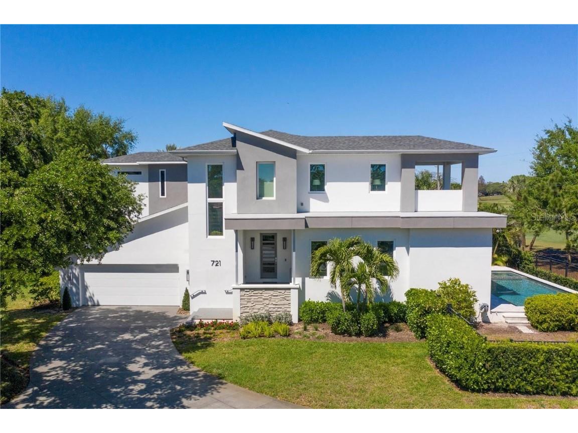 721 Monterey Boulevard NE Saint Petersburg FL 33704 U8215460 image1