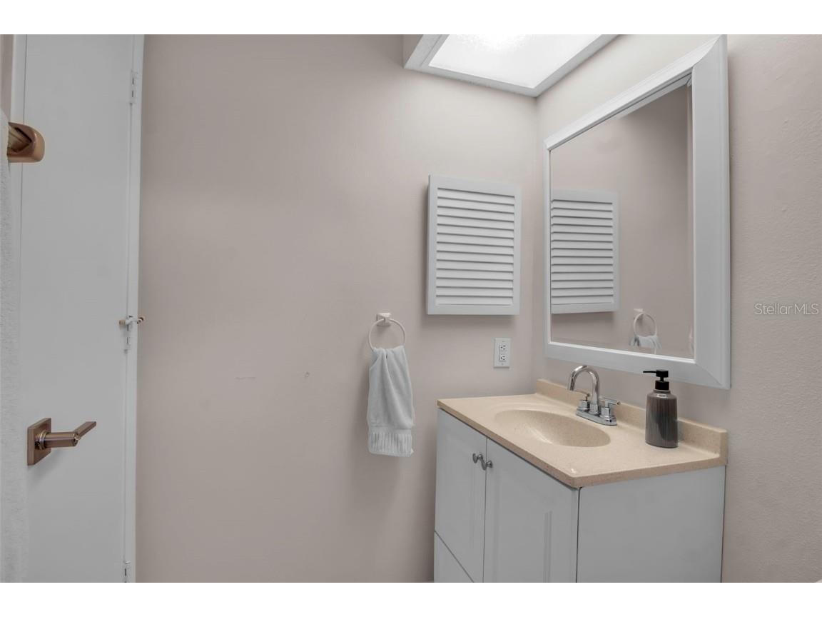 721 N Jefferson Avenue #721 Sarasota FL 34237 A4672260 image21