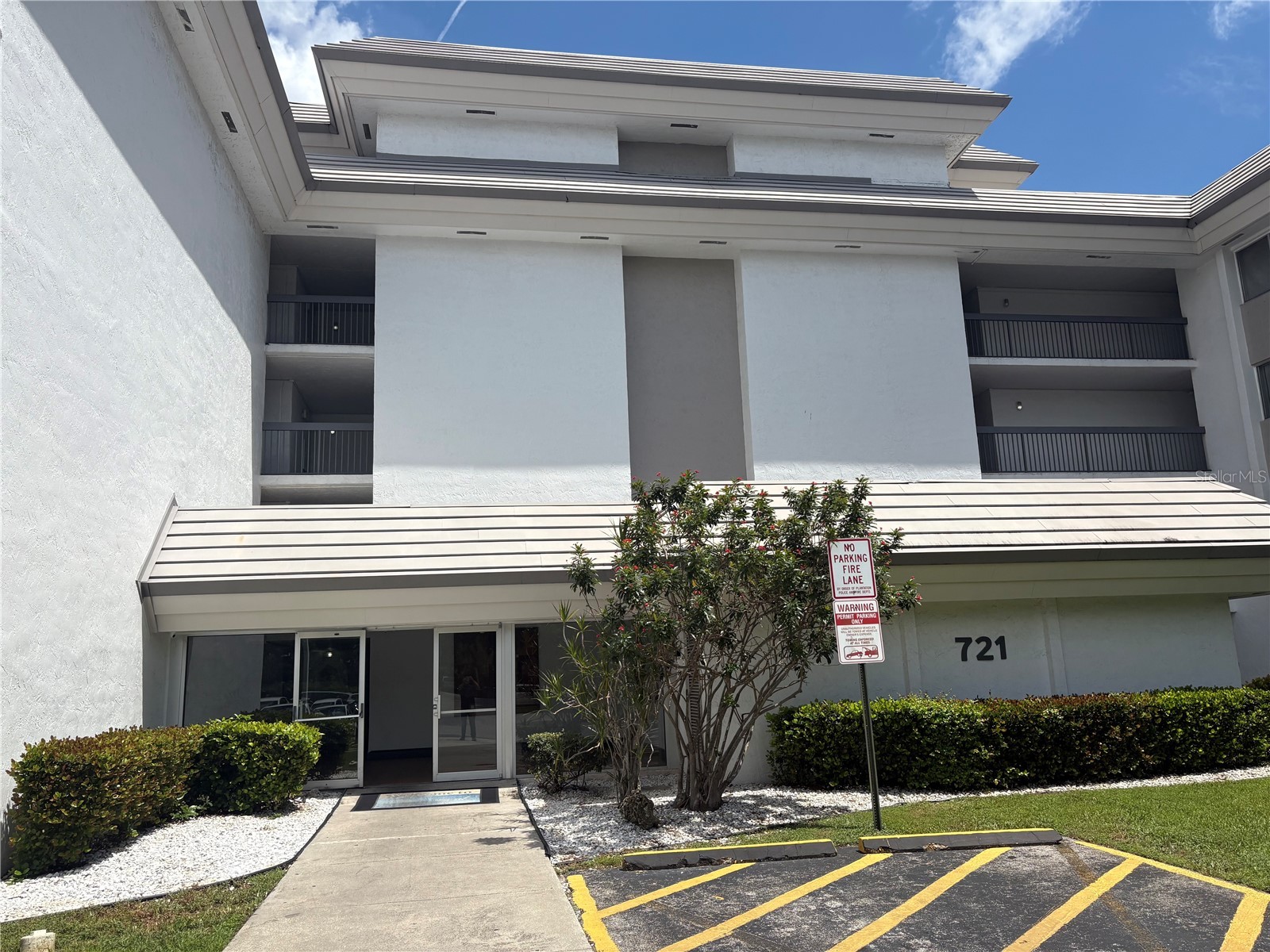 721 N Pine Island Road #401 Plantation FL 33324 R4910859 image1