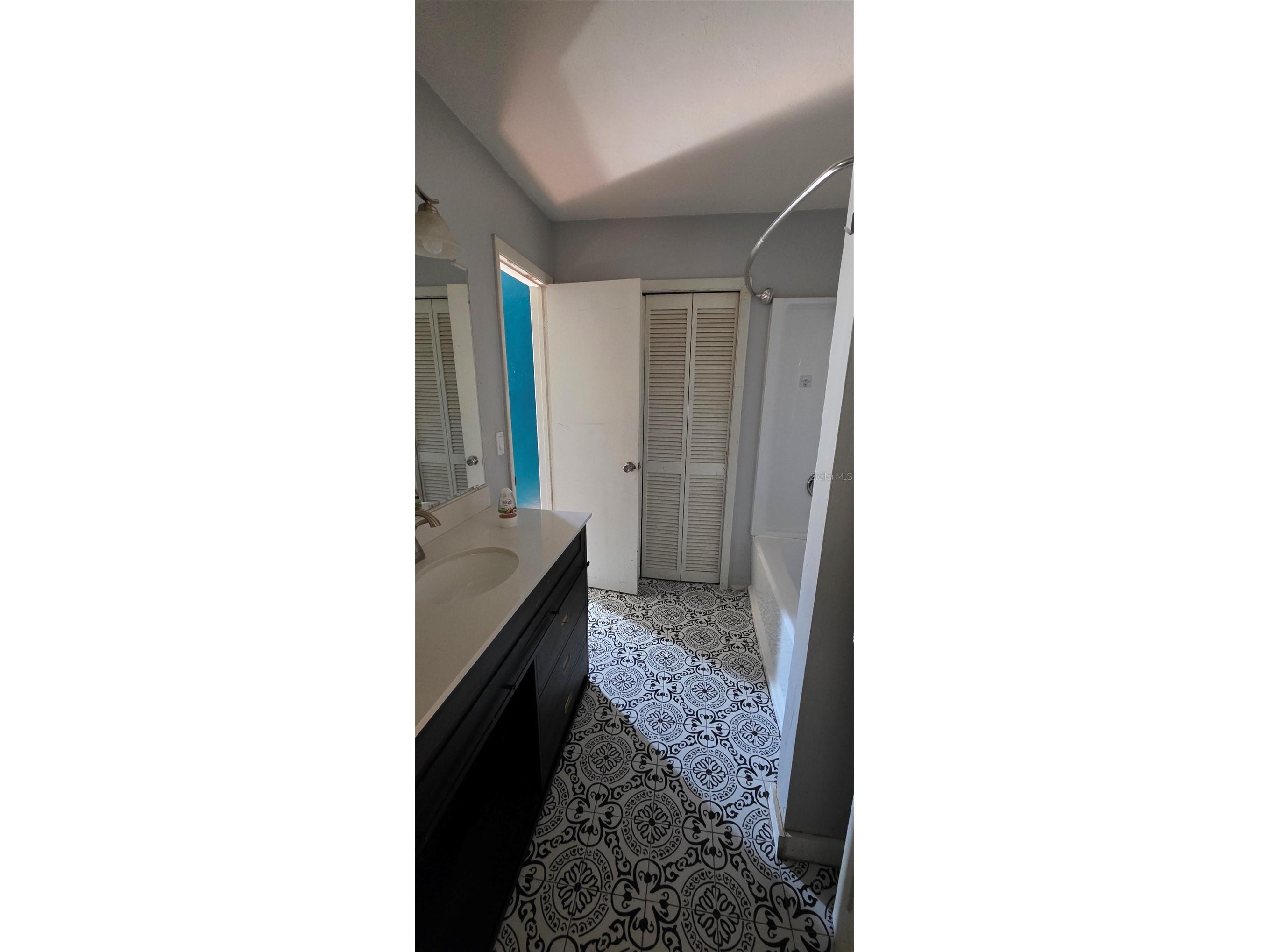 721 NE 26th Street Ocala FL 34470 OM720154 image6