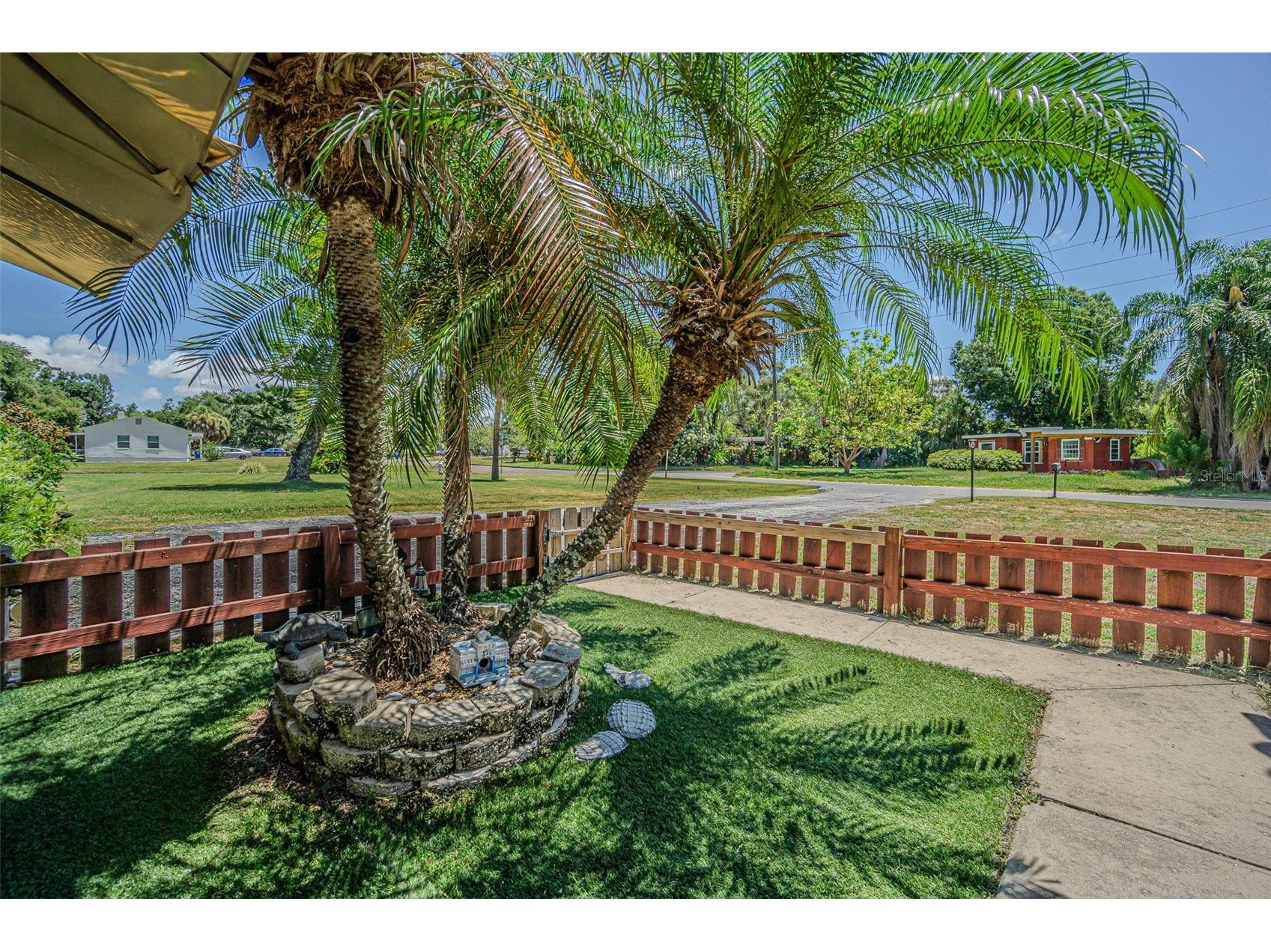 721 Oleander Way S South Pasadena FL 33707 TB8517805 image2