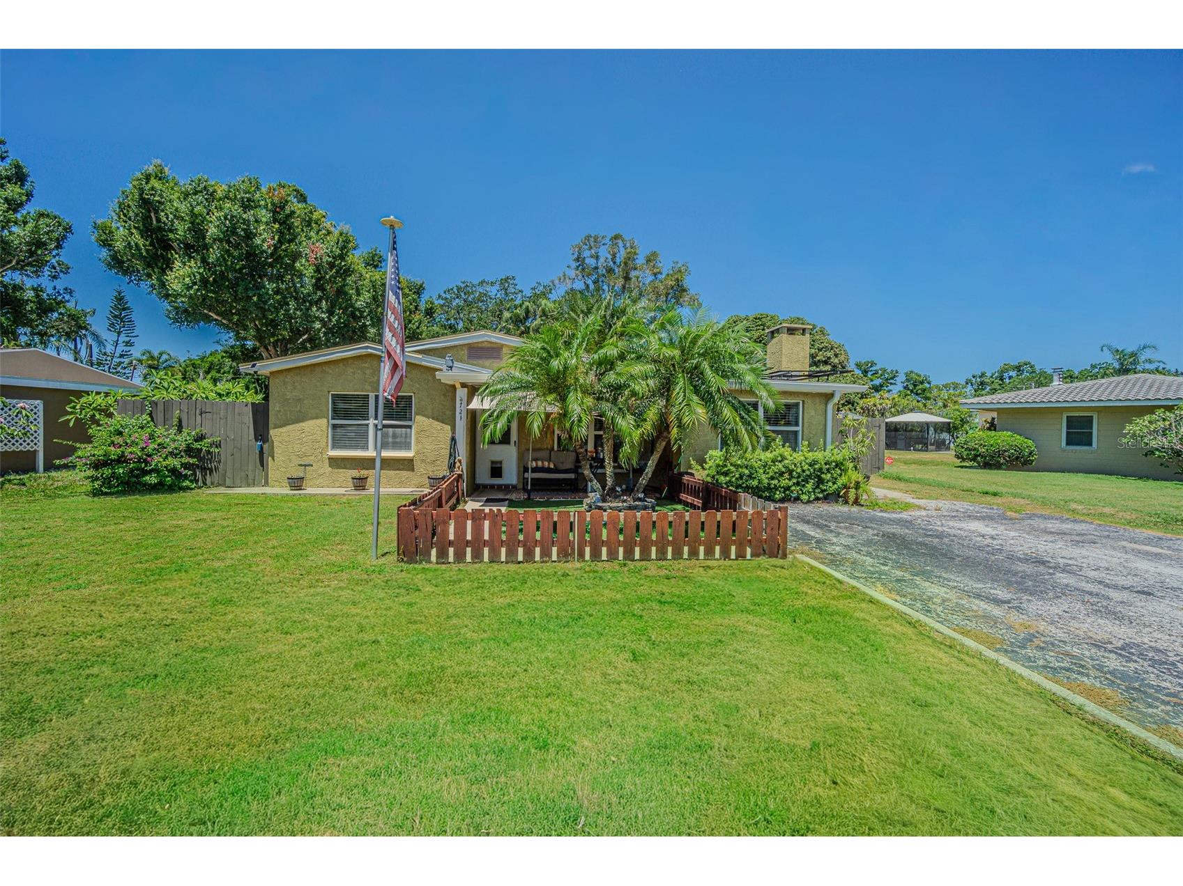 721 Oleander Way S South Pasadena FL 33707 TB8517805 image3