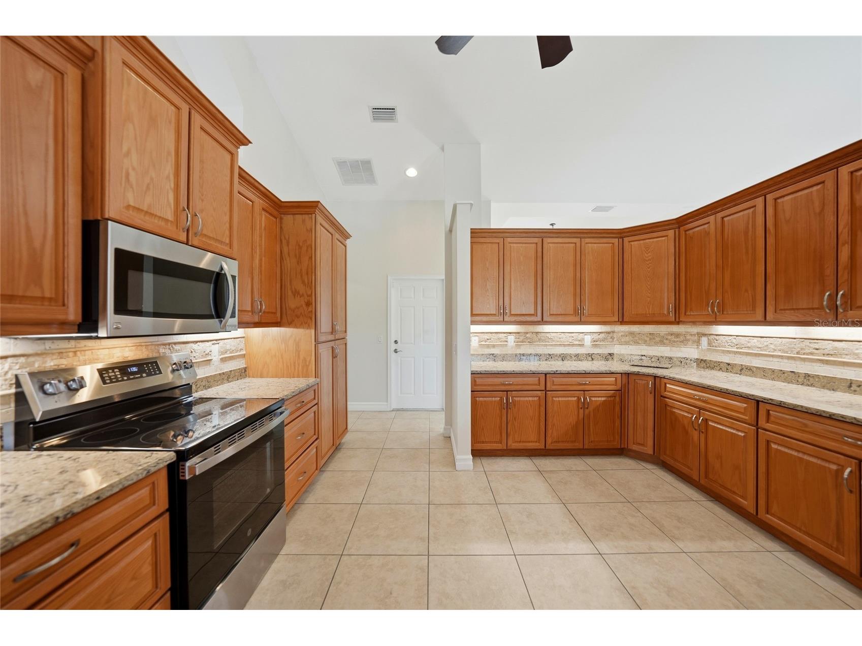 721 Rotonda Circle Rotonda West FL 33947 - ROTONDA RIVER D6145938 image9