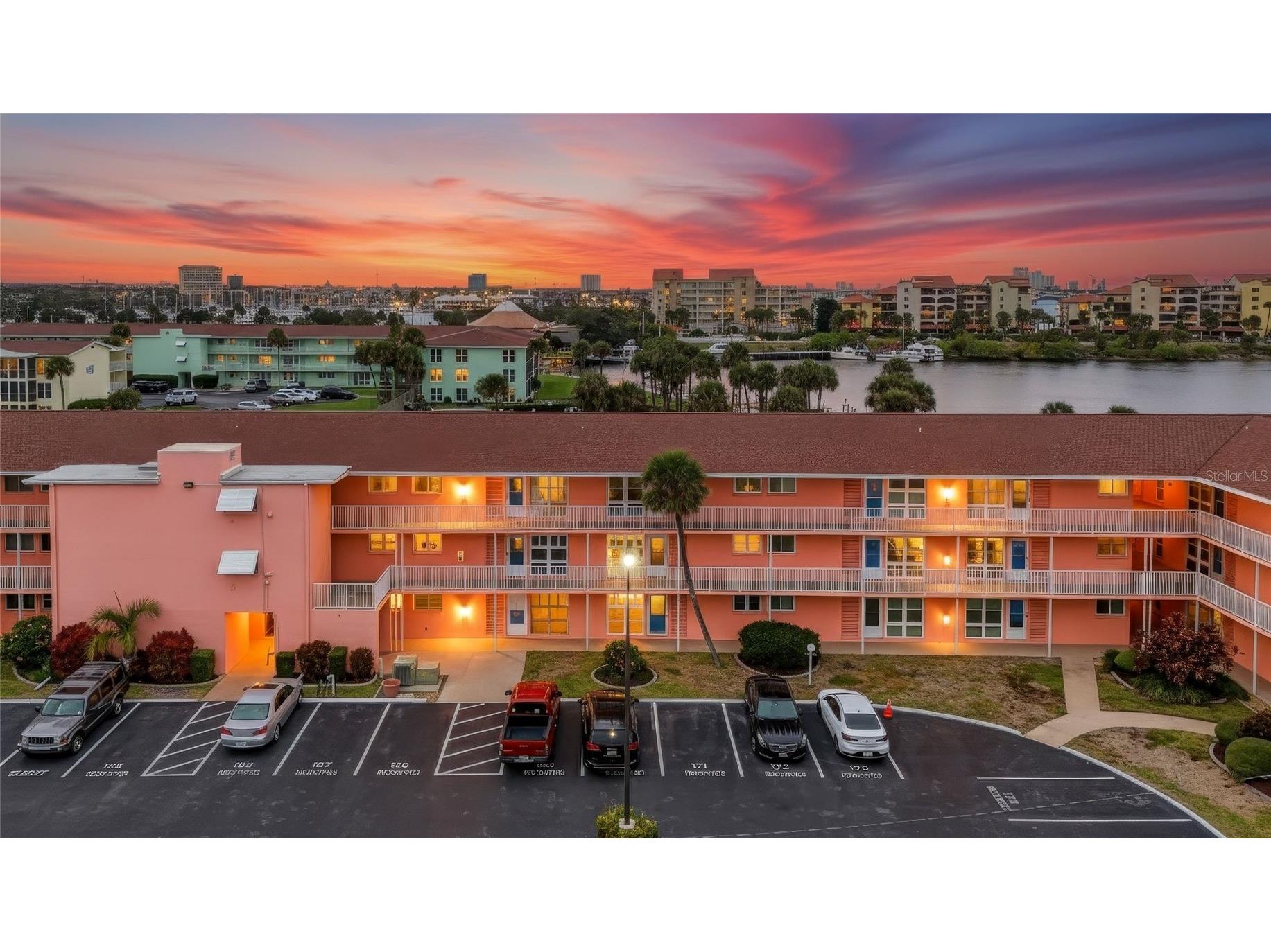 721 S Beach Street #207A Daytona Beach FL 32114 V4946792 image1