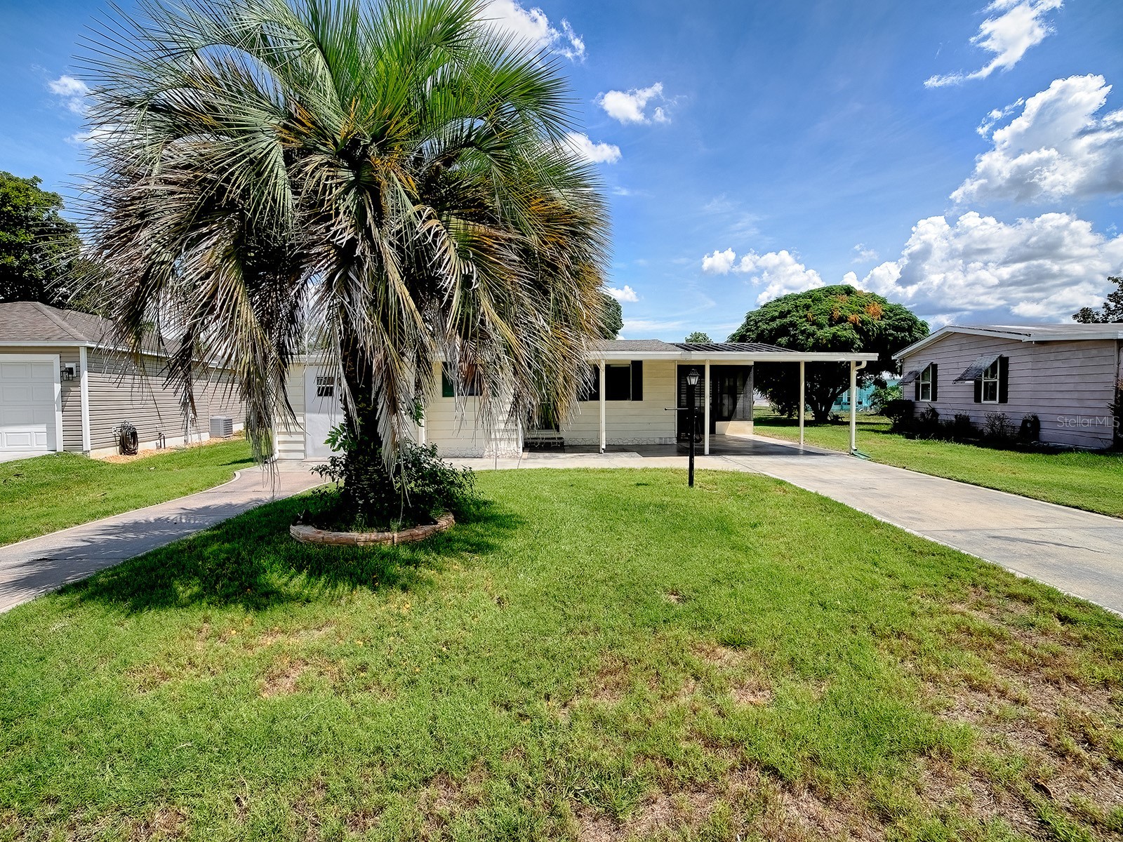 721 Sharon Drive Lady Lake FL 32159 G5114417 image1