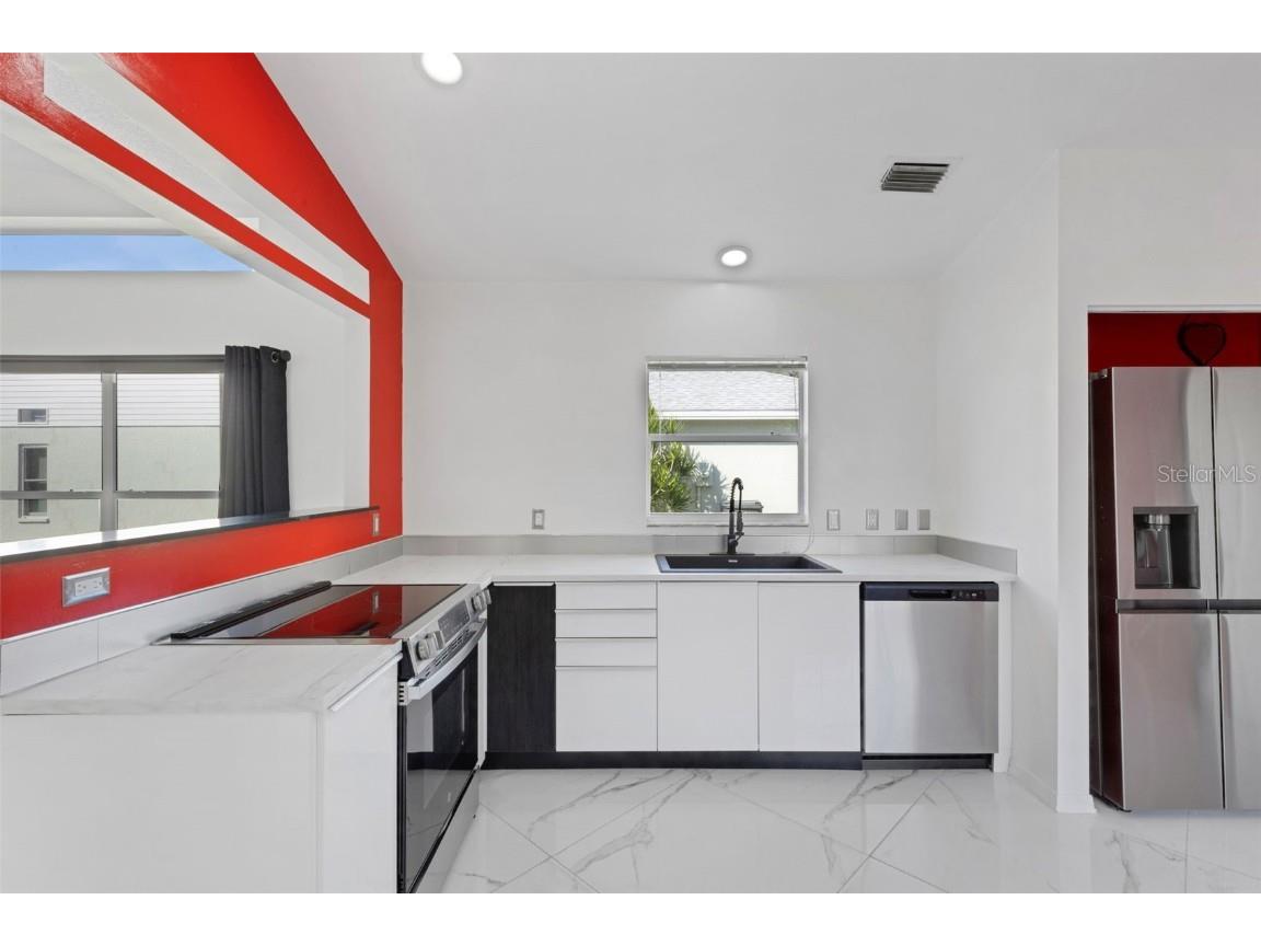 721 Spring Lakes Boulevard Bradenton FL 34210 A4669377 image7