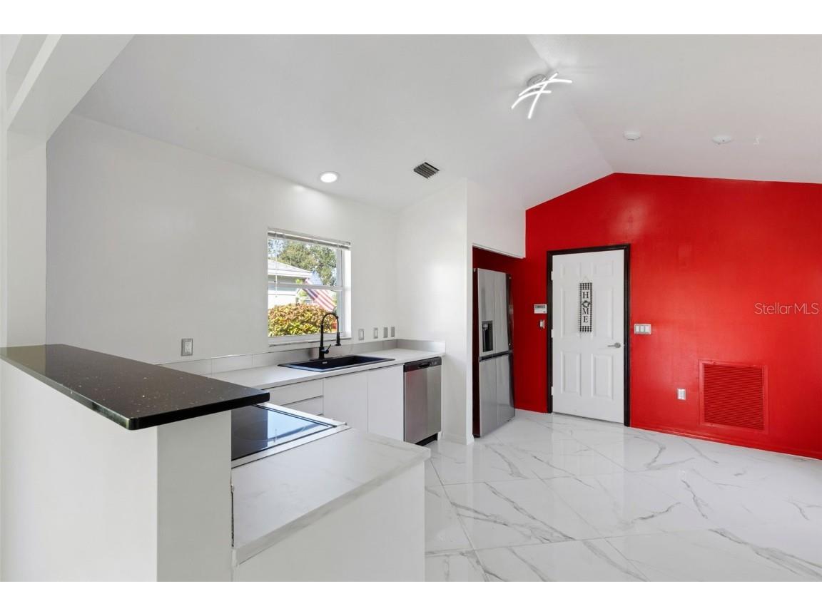 721 Spring Lakes Boulevard Bradenton FL 34210 A4669377 image8