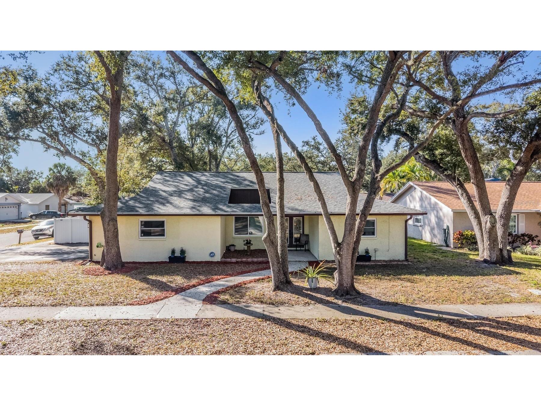 7210 57th Avenue N Saint Petersburg FL 33709 TB8476872 image1