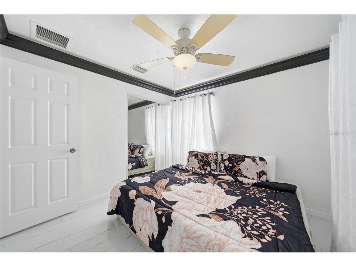 7210 Dr Martin Luther King Jr Street N Saint Petersburg FL 33702 TB8458198 image11