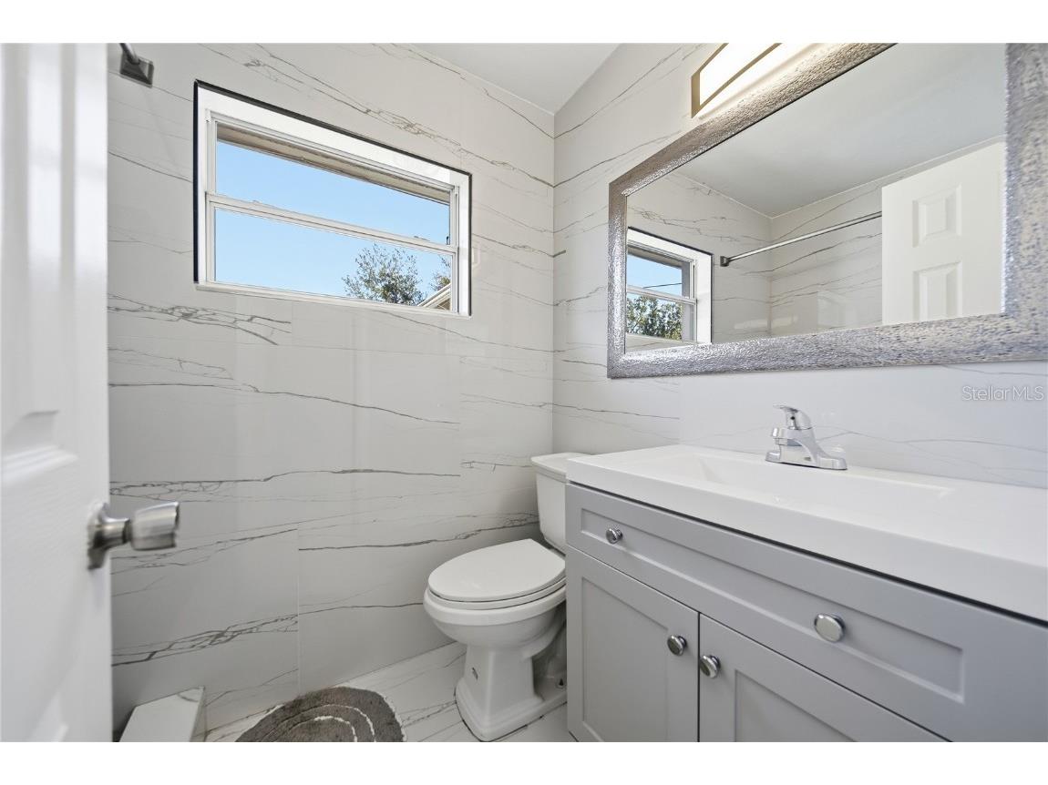 7210 Dr Martin Luther King Jr Street N Saint Petersburg FL 33702 TB8458198 image13