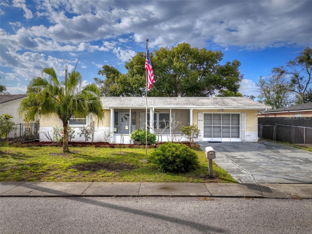 7210 Ivanhoe Drive Port Richey FL 34668 W7862575 image1