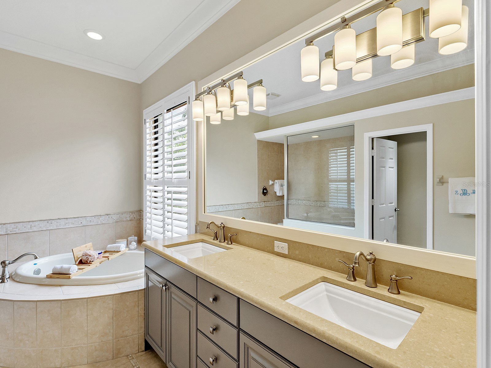 7210 Lake Forest Glen Lakewood Ranch FL 34202 A4693706 image29