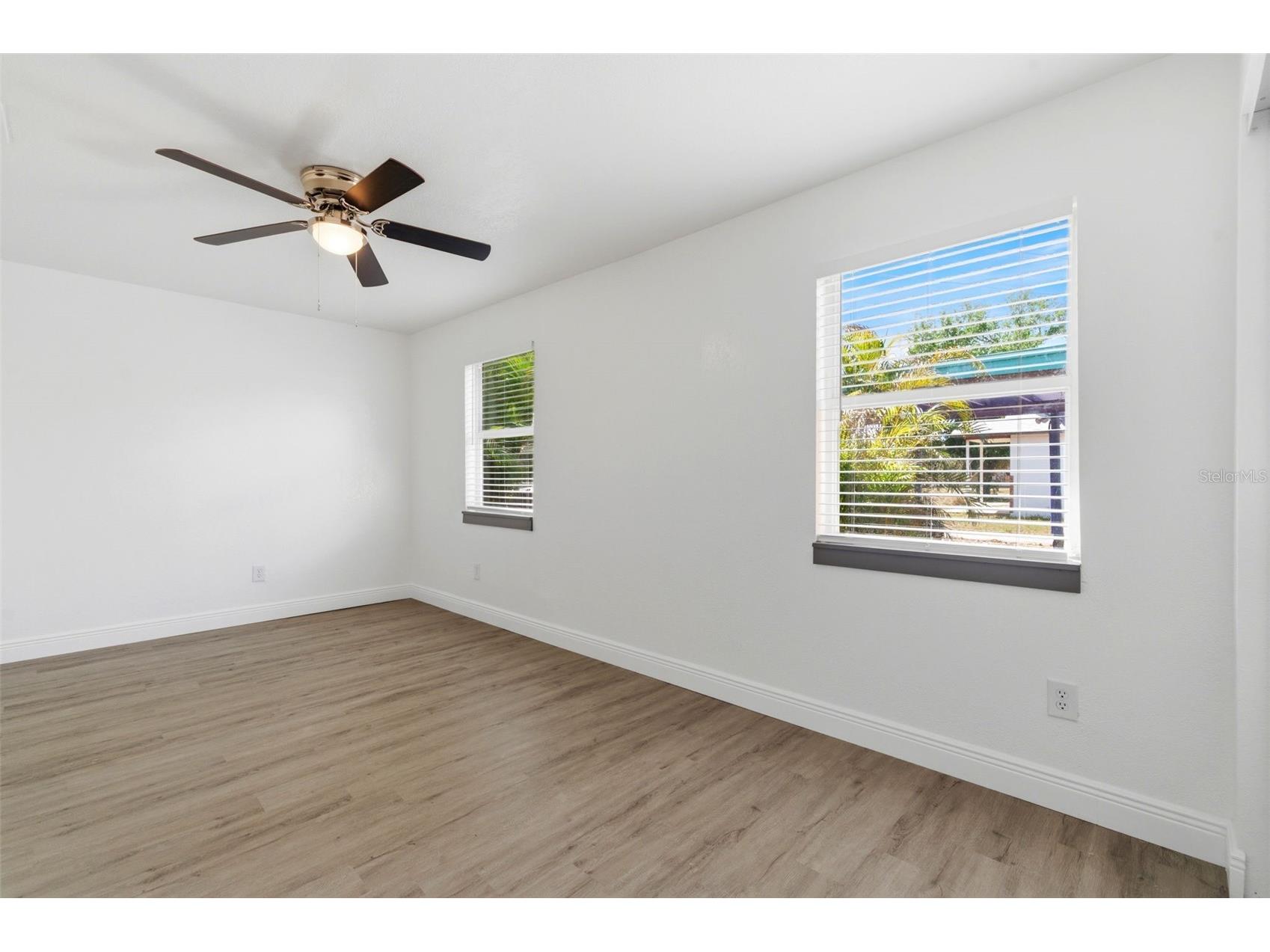 7211 32nd Avenue N Saint Petersburg FL 33710 TB8494205 image14